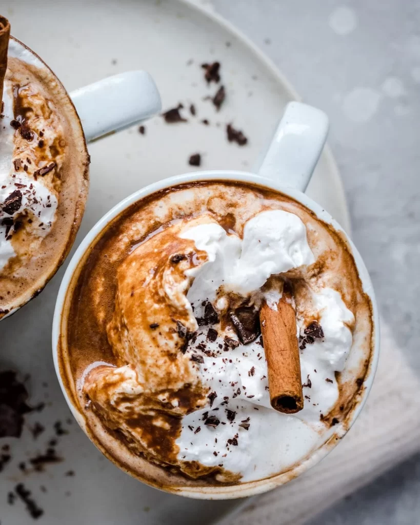 vegan gingerbread hot chocolate